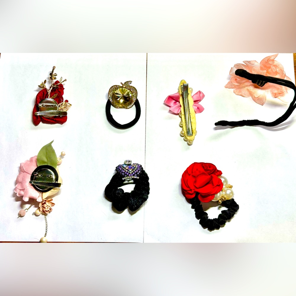 New without tag. Hair bands.